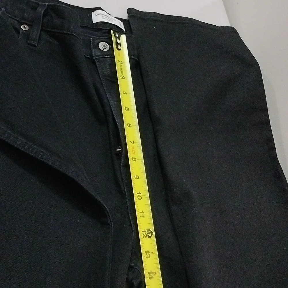 Abercrombie & Fitch Men's Jet Black Straight Jeans 34/18 L